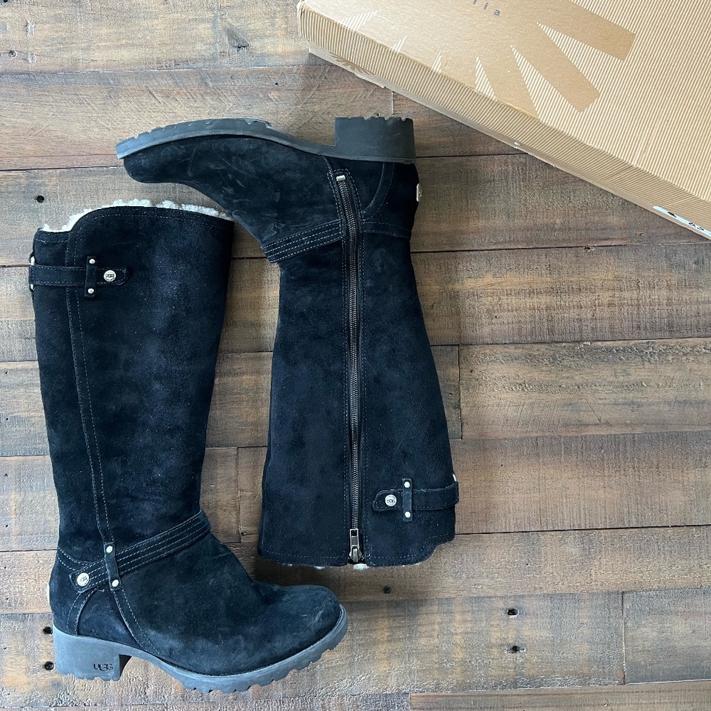 Ugg Jillian Leather Suede Shearling Lined Boots EUC w/Box